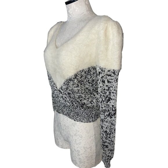 Vintage Womens Sweater Size Small Cream Angora Mixed Knit Puff Sleeve - Picture 2 of 9